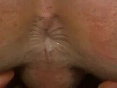 Два парня поимели в два члена опытного гея с усами