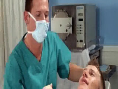 Врач после осмотра трахает красивого парня в палате