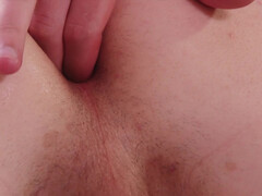 Сделал с утра зарядку и размял свой член, чтобы зарядиться энергией