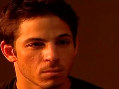 Парень трахает друга в гейском порно