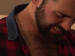 Три гея одновременно сосут толстые хуи крупным планом